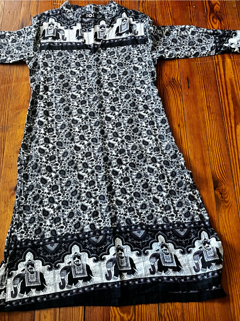 Black and White Elephant Print Maxi Skirt